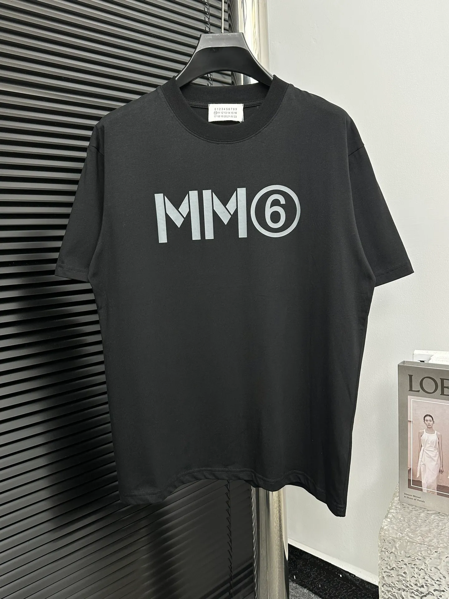 【mm 6】 24ss t New Arrival 260 Classic Same Style ：Black White Size：XS-L